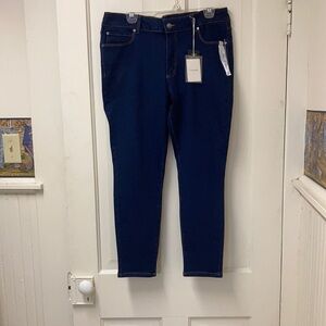 Tahari, Kelly mid-rise skinny jeans, size 16